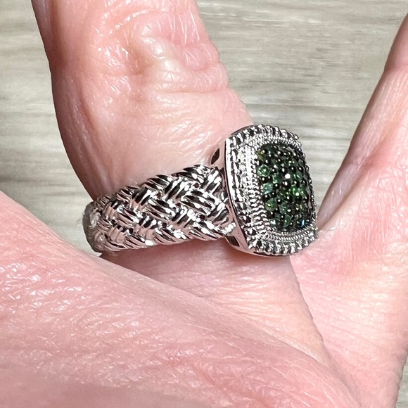 Designer Signed (JS) Sterling Silver Green Pave Diamond Ring, Size 7, 6.9g - Picture 7 of 8